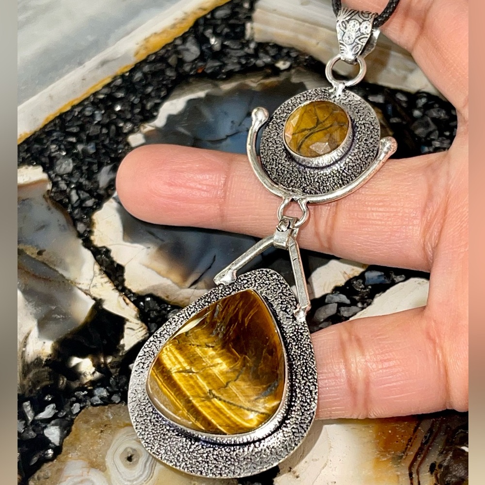Golden Tigere Eye Pendant 3 1/4”
